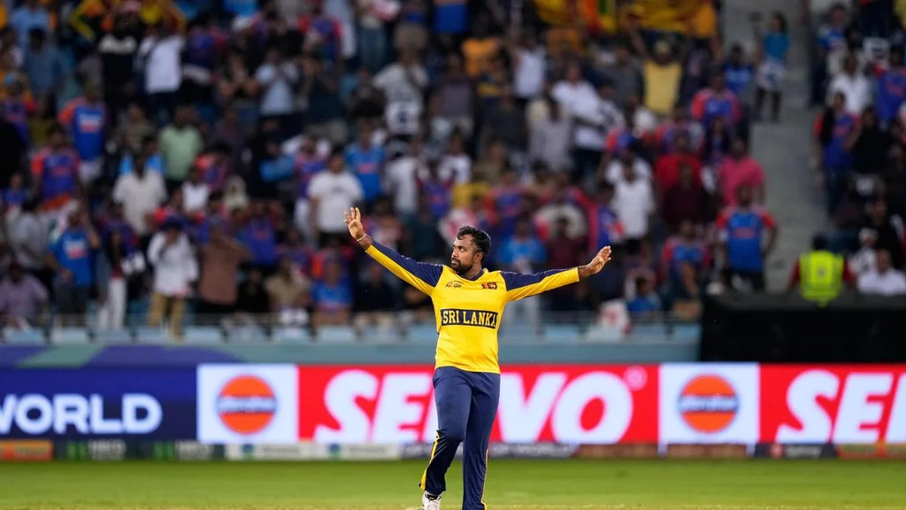 ഇംഗ്ലണ്ടിനെതിരായ ഏകദിന പരമ്പര, ശ്രീലങ്കയെ നയിക്കാൻ ചരിത് അസലങ്ക