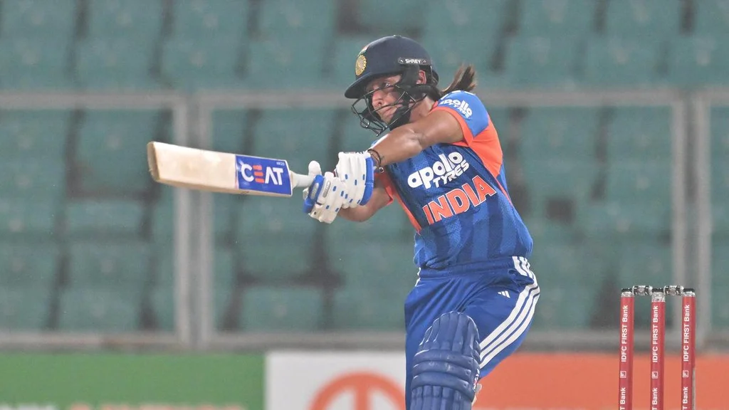ഐസിസി വനിതാ ടി20 റാങ്കിംഗ്: ഇന്ത്യയ്ക്ക് നേട്ടവും കോട്ടവും, ഹർമൻപ്രീത് കൗറിന് മുന്നേറ്റം, ദീപ്തിക്ക് ഒന്നാം സ്ഥാനം നഷ്ടമായി