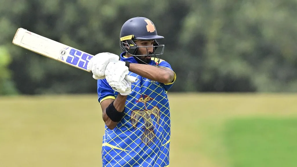 വിജയ് ഹസാരെ ട്രോഫി: കർണാടകയെ സെമിയിലെത്തിച്ച് പടിക്കലും കരുണും; ഉത്തർപ്രദേശിനെ തകർത്ത് സൗരാഷ്ട്രയും